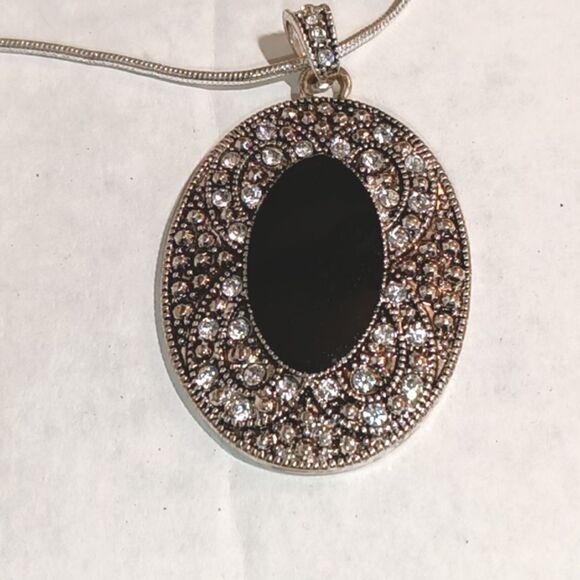 Silver Tone Necklace with Black Onyx Stone Medallion - Picture 2 of 7